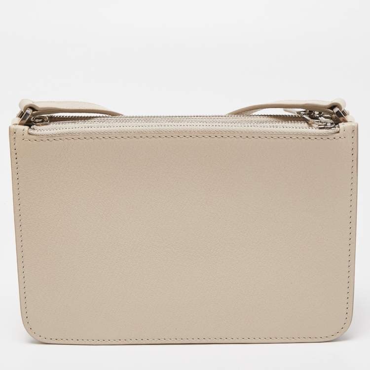 مملوكة مسبقًا Burberry Cream Leather Triple Zip Crossbody Bag