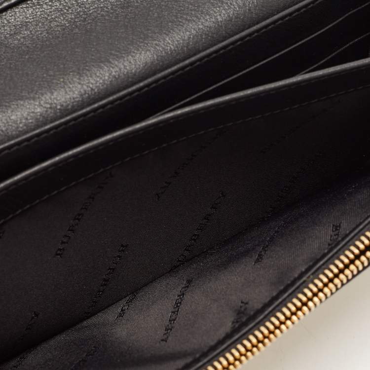 Pre Owned Burberry Black/Beige House Check Canvas and Leather Flap Continental Wallet