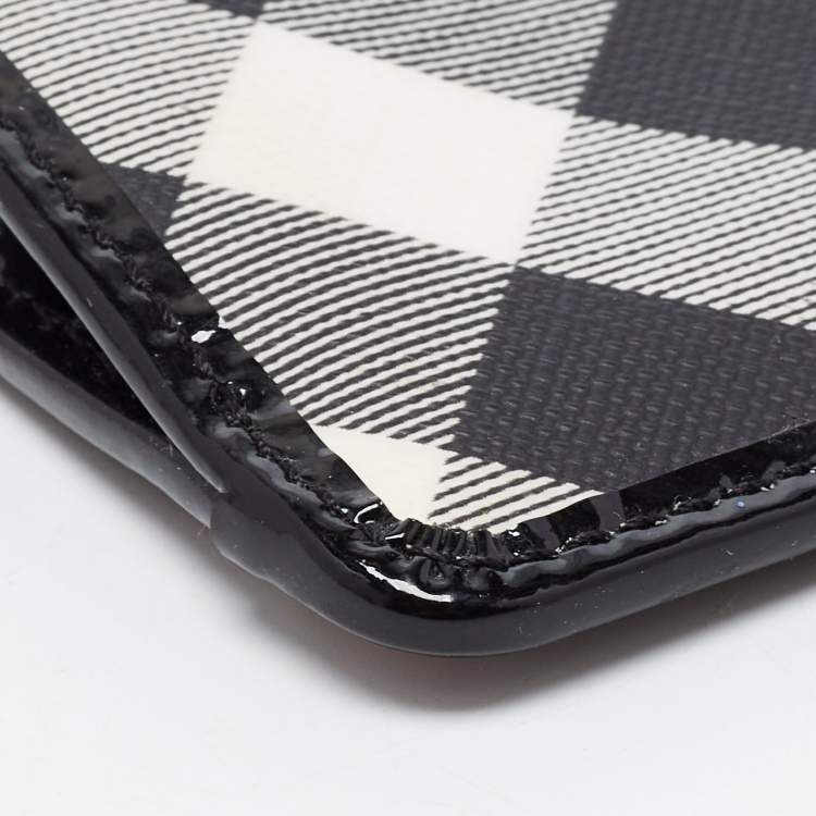 Pre Owned Burberry Black/Beige PVC Nova Check and Patent Leather Zip Coin Purse