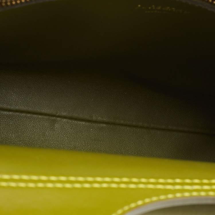Pre Owned Burberry Junifer Green Leather Mini Pocket Bag