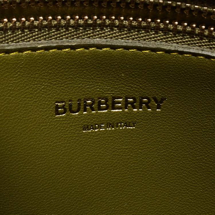 Pre Owned Burberry Junifer Green Leather Mini Pocket Bag