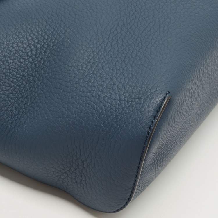 Pre Owned Burberry Blue Leather Large Pocket Messenger Bag