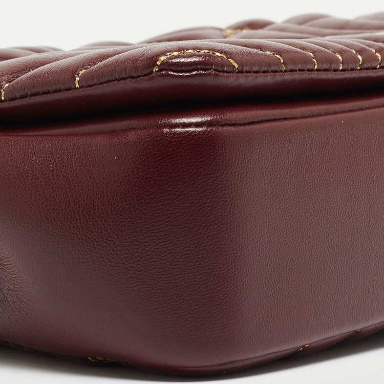 Pre Owned Burberry Maroon Quilted Leather Small Lola Chain Shoulder Bag
