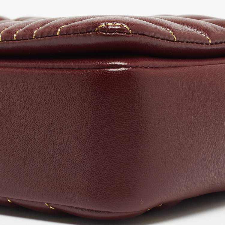Pre Owned Burberry Maroon Quilted Leather Small Lola Chain Shoulder Bag