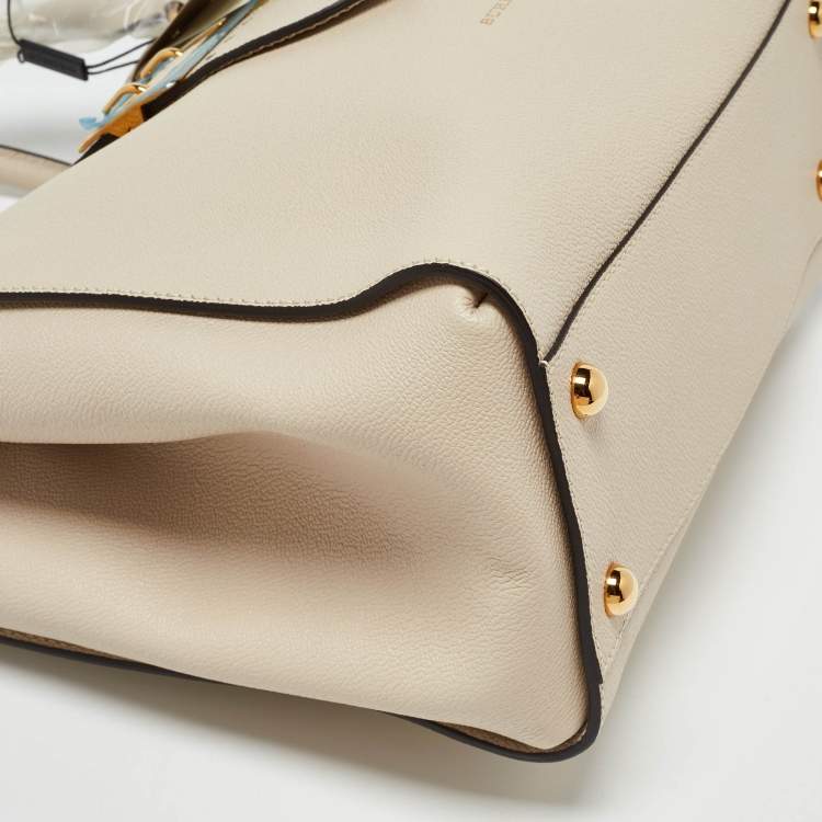 Pre Owned Burberry Beige Leather Medium Buckle Tote