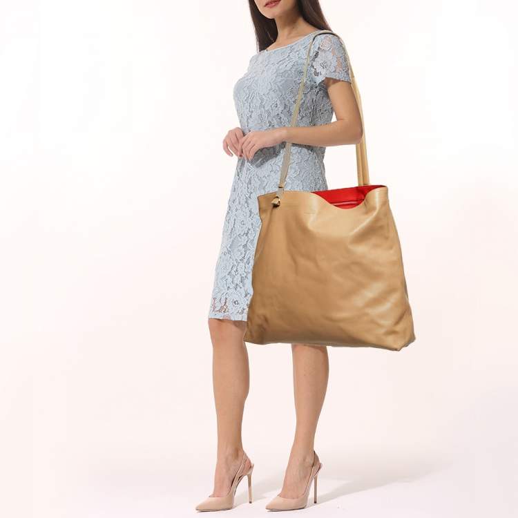 Pre Owned Burberry Nude Beige Leather Large Astra Tote