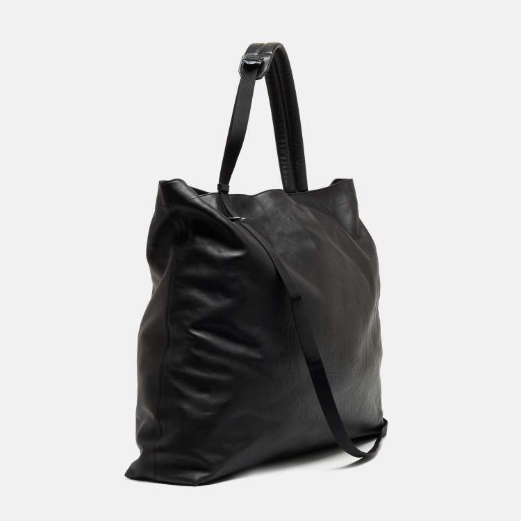 Pre Owned Burberry Black Embossed Leather New Flat Bag