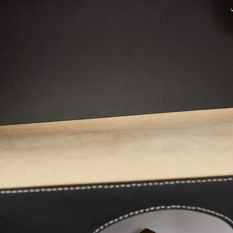 Pre Owned Burberry Black Leather Medium Soft Pocket Tote