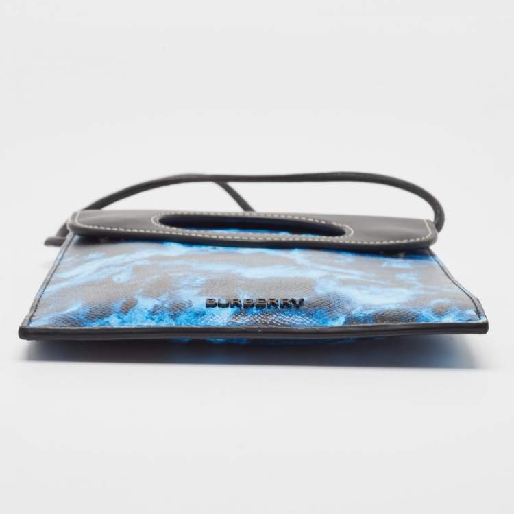 Pre Owned Burberry Blue/Black Water Camo Print Leather Pocket Phone Pouch Crossbody Bag