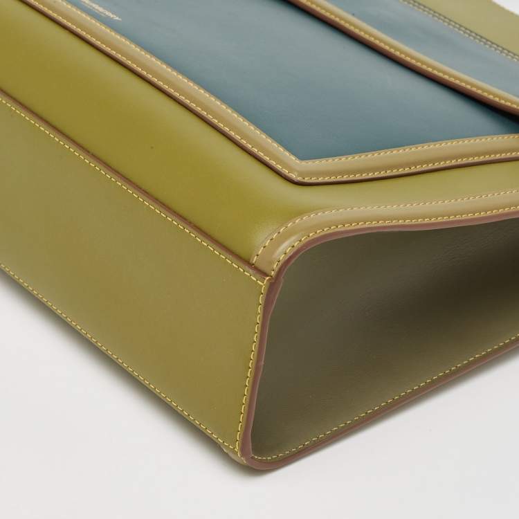 Pre Owned Burberry Green/Blue Leather Medium Pocket Bag