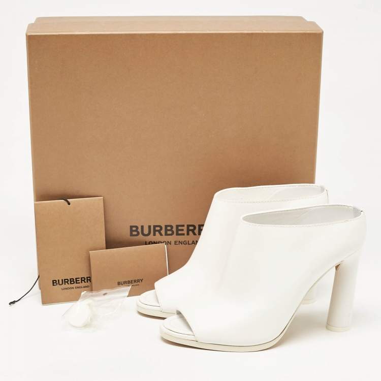 Pre Owned Burberry White Leather Peep Toe Mules Size 36