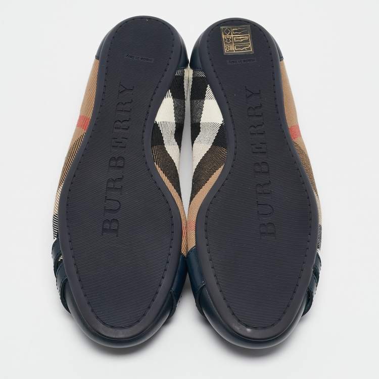 Pre Owned Burberry Brown/Blue Nova Check Canvas and Leather Buckle Detail Ballet Flats Size 37.5