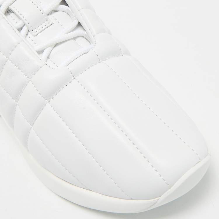 Pre Owned Burberry White Quilted Leather TNR Classic Sneakers Size 37