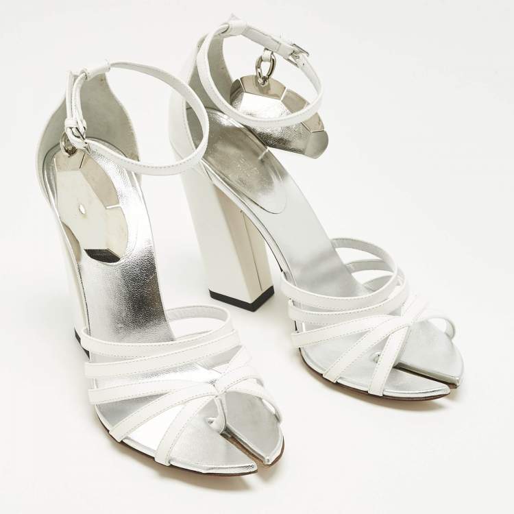 Pre Owned Burberry White Leather Split Toe Hove Ankle Strap Sandals Size 39