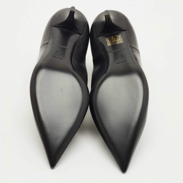Pre Owned Burberry Black Leather Essendon Pumps Size 37.5