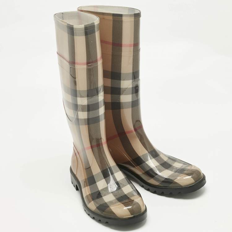 مملوكة مسبقًا Burberry Beige PVC House Check Rain Boots Size 38