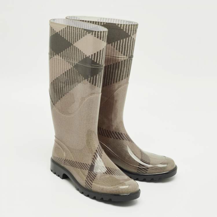 Pre Owned Burberry Grey/Brown PVC Rain Boots Size 37