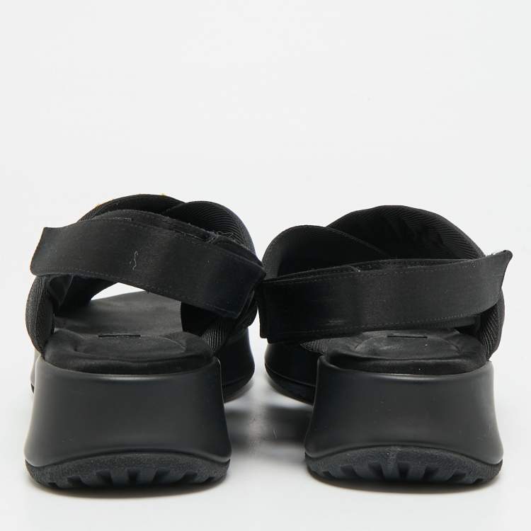 Pre Owned Burberry Actonshire Size 41 Black Fabric and Satin Slingback Sandals