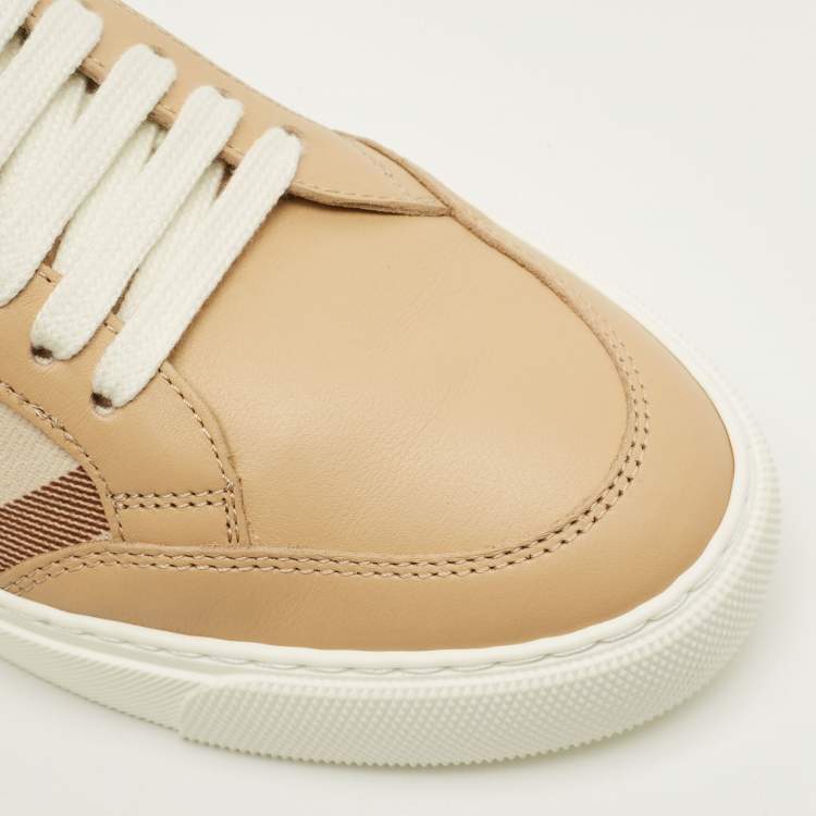 مملوكة مسبقًا Burberry Nova Check Size 36 Beige Canvas and Leather Low Top Sneakers
