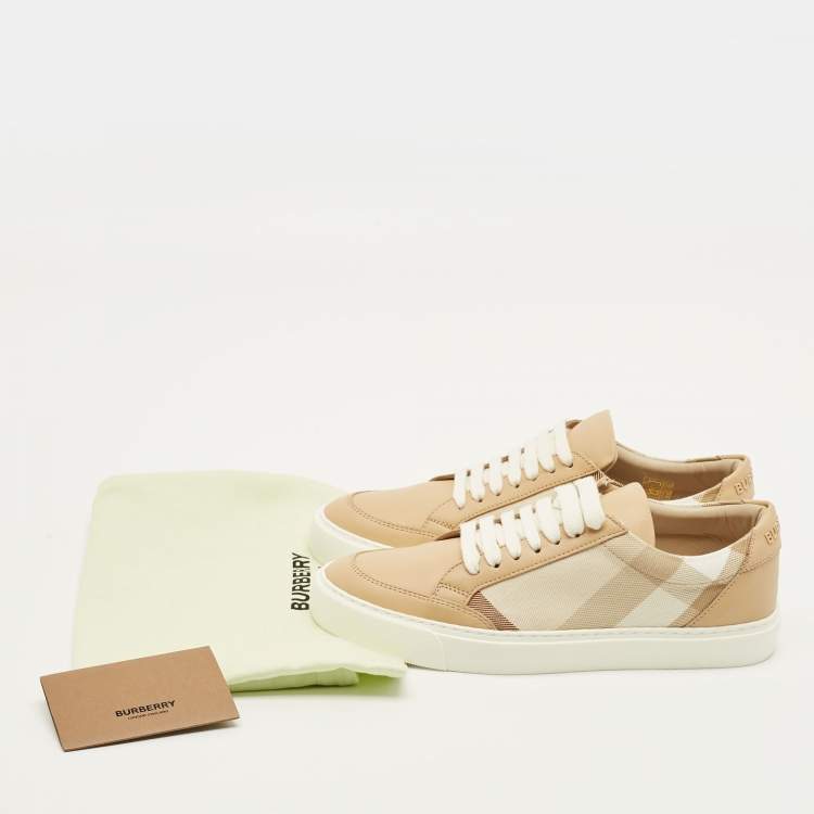 مملوكة مسبقًا Burberry Nova Check Size 36 Beige Canvas and Leather Low Top Sneakers