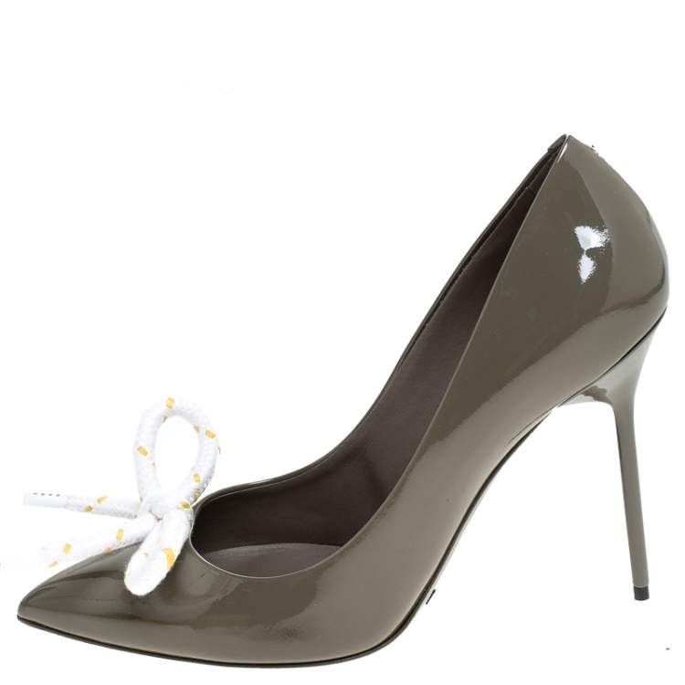 burberry pumps womens grey