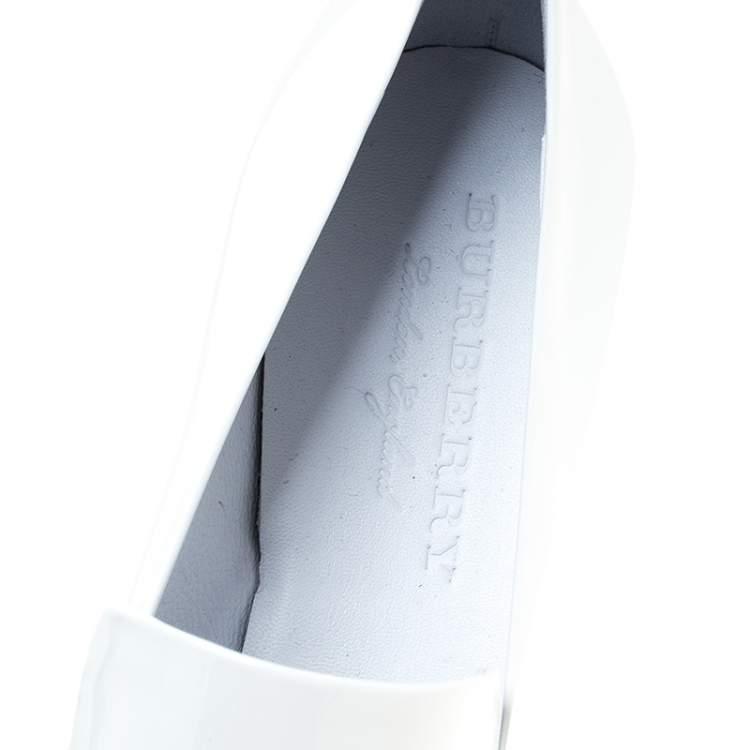 Pre Owned Burberry White Patent Leather Chillcot Slip On Loafers Size 39