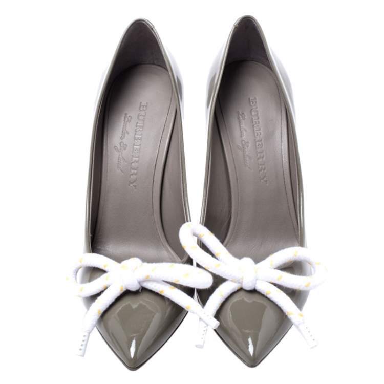 Pre Owned Burberry Grey Patent Leather Finsbury Bow Pointed Toe Pumps Size 37