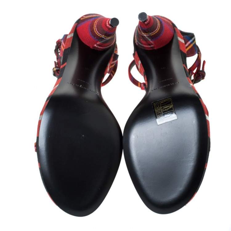 Pre Owned Burberry Red Novacheck Canvas Hans 110 T Strap Sandals Size 39