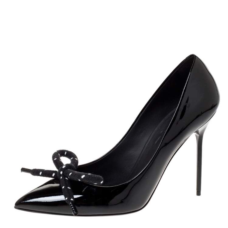 burberry patent leather pumps