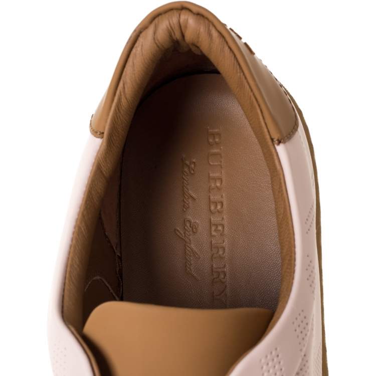 مملوكة مسبقًا Burberry Pink Perforated Check Leather Westford Low Top Sneakers Size 42