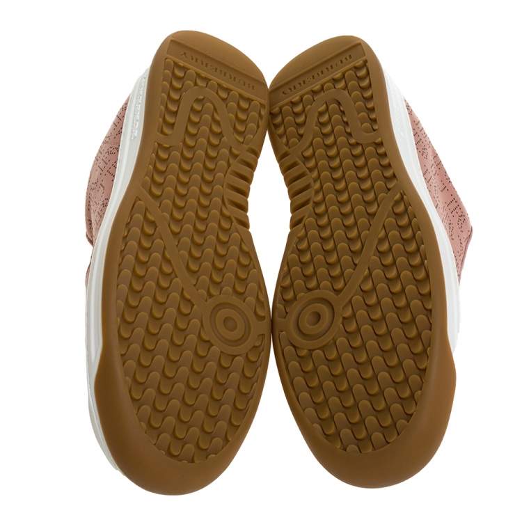 Pre Owned Burberry Pink Perforated Leather Timsbury Low Top Sneakers Size 39.5