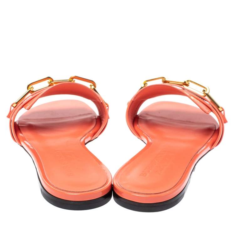 Pre Owned Burberry Coral Orange Patent Leather Coleford Flat Slides Size 37
