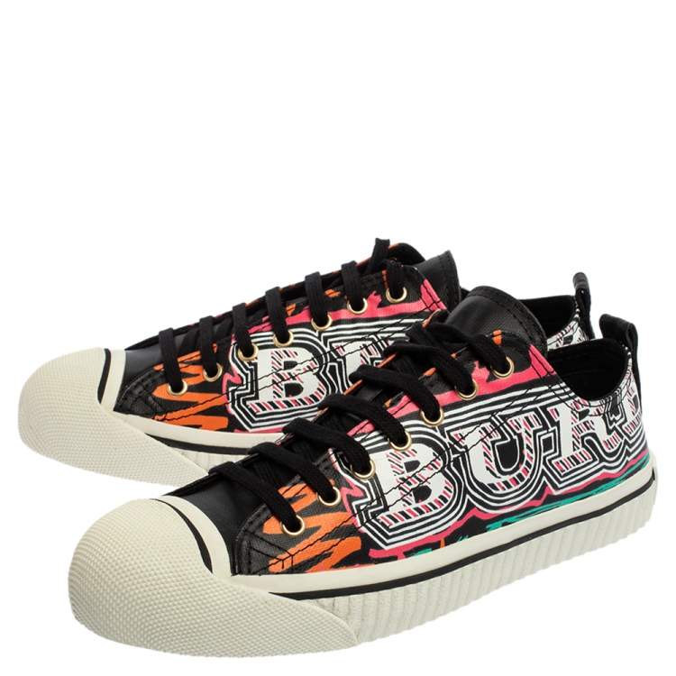 Pre Owned Burberry Black Coated Canvas Kingly Mark Print Low Top Sneakers Size 40