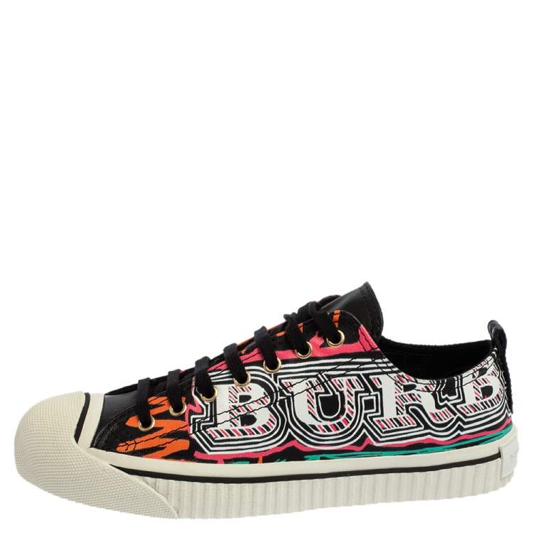 Pre Owned Burberry Black Coated Canvas Kingly Mark Print Low Top Sneakers Size 40