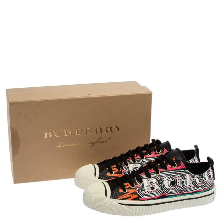 Pre Owned Burberry Black Coated Canvas Kingly Mark Print Low Top Sneakers Size 40