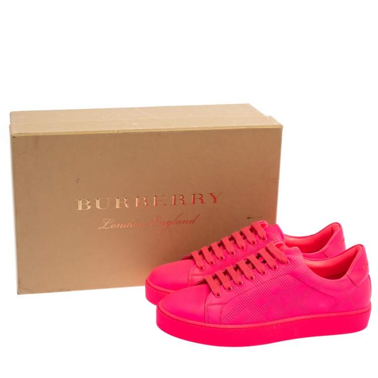 Pre Owned Burberry Pink Perforated Check Leather Westford Low Top Sneakers Size 37.5