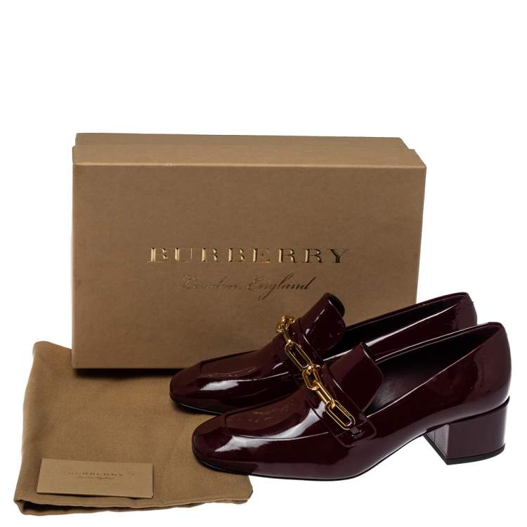 Pre Owned Burberry Burgundy Patent Leather Chain Link Loafers Size 38.5