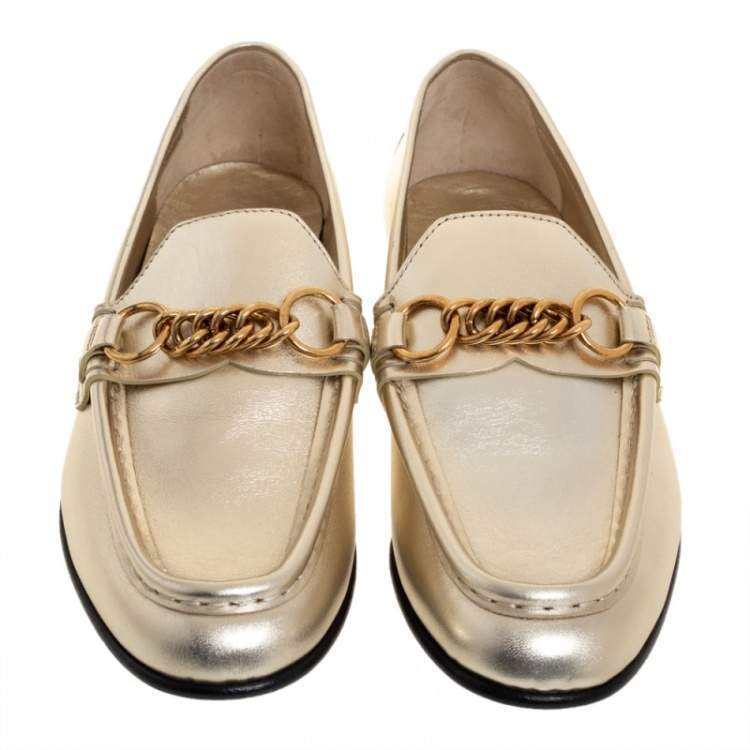 Pre Owned Burberry Metallic Gold Leather Solway Chain Detail Slip On Loafers Size 38.5