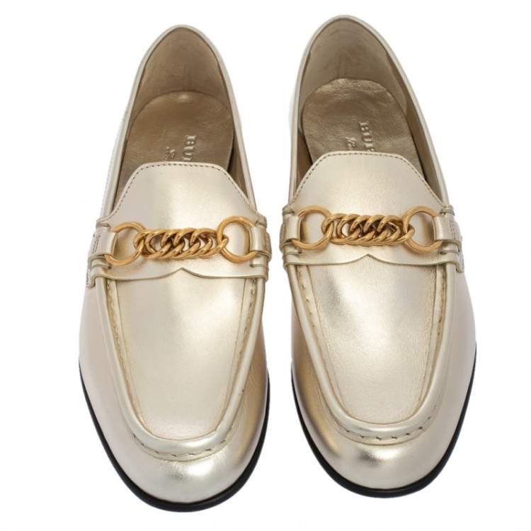 Pre Owned Burberry Metallic Gold Leather Solway Chain Detail Slip On Loafers Size 39.5