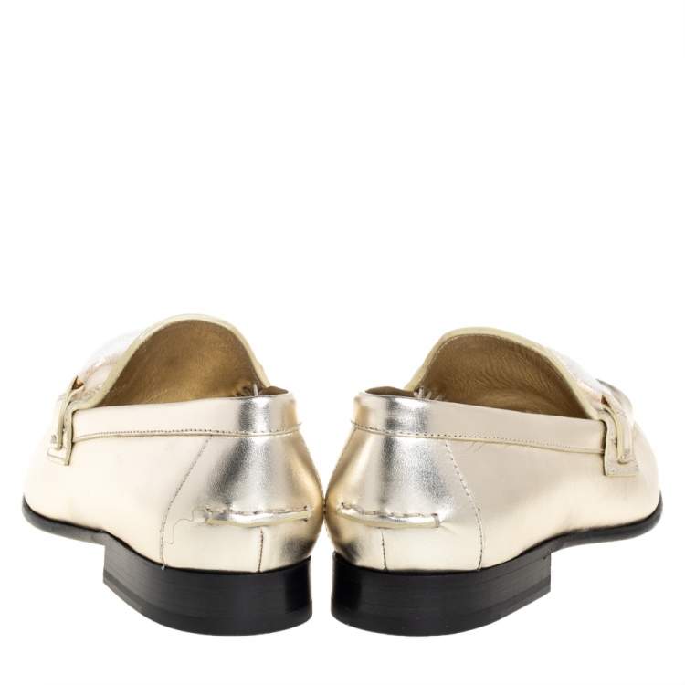 Pre Owned Burberry Metallic Light Gold Leather Solway Chain Detail Slip On Loafers Size 37