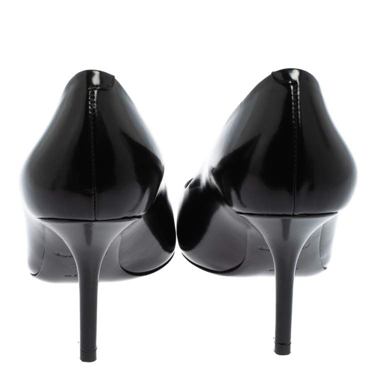 Pre Owned Burberry Black/Brown Leather and Patent Leather Pointed Toe Annalise Pumps Size 37.5