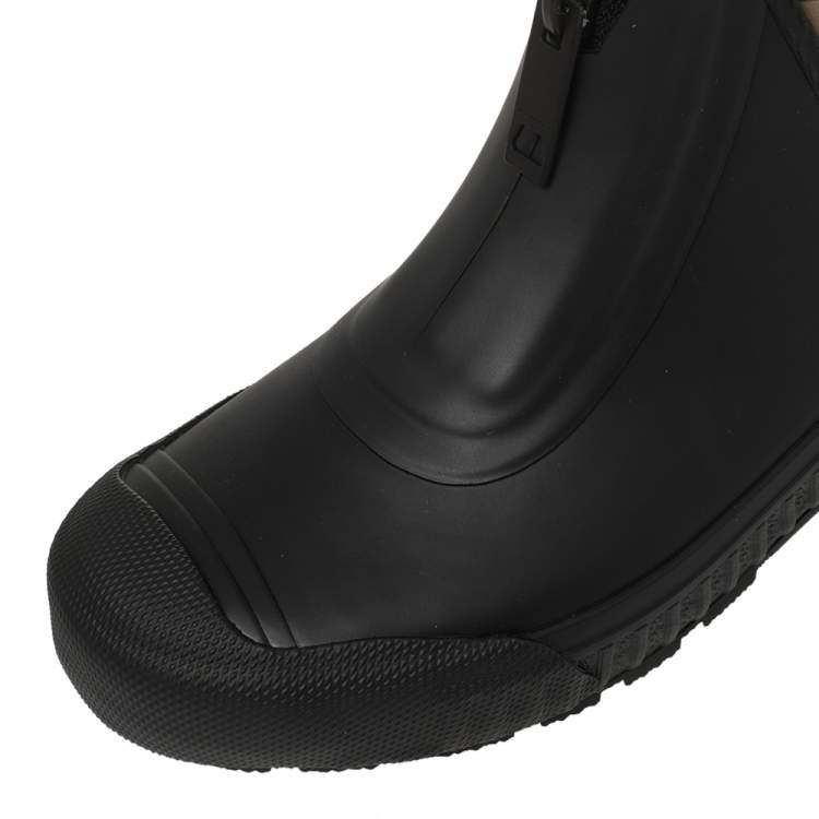Pre Owned Burberry Black/Beige Vintage Check Neoprene and Rubber Flinton Rain Boots Size 38