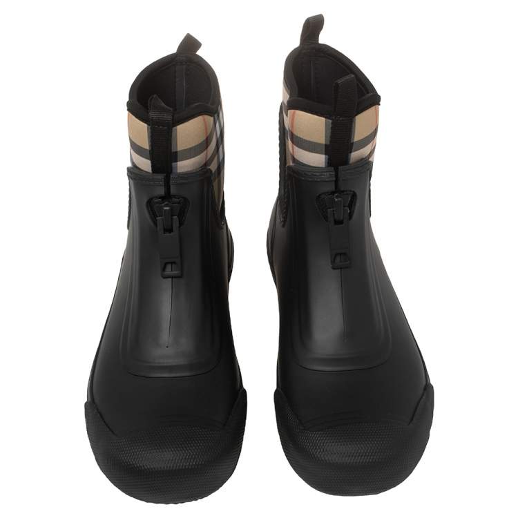 Pre Owned Burberry Black/Beige Vintage Check Neoprene and Rubber Flinton Rain Boots Size 38