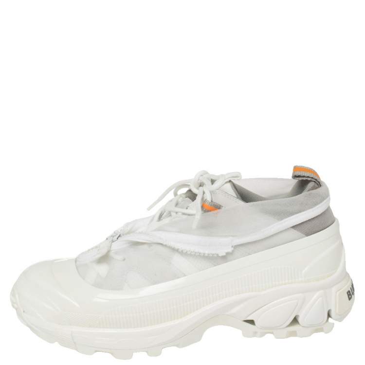 Pre Owned Burberry White Nylon and Rubber Arthur Low Top Sneakers Size 40