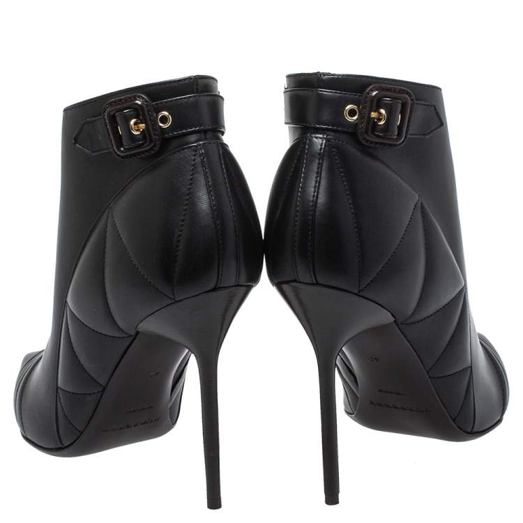 Pre Owned Burberry Black Leather Zipper Detail Ankle Boots Size 40
