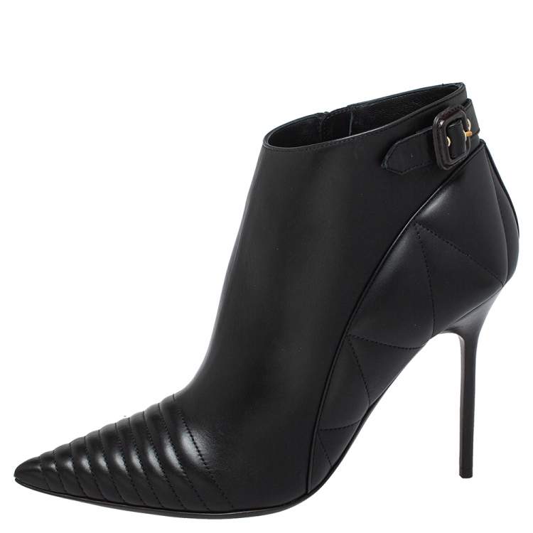 Pre Owned Burberry Black Leather Zipper Detail Ankle Boots Size 40