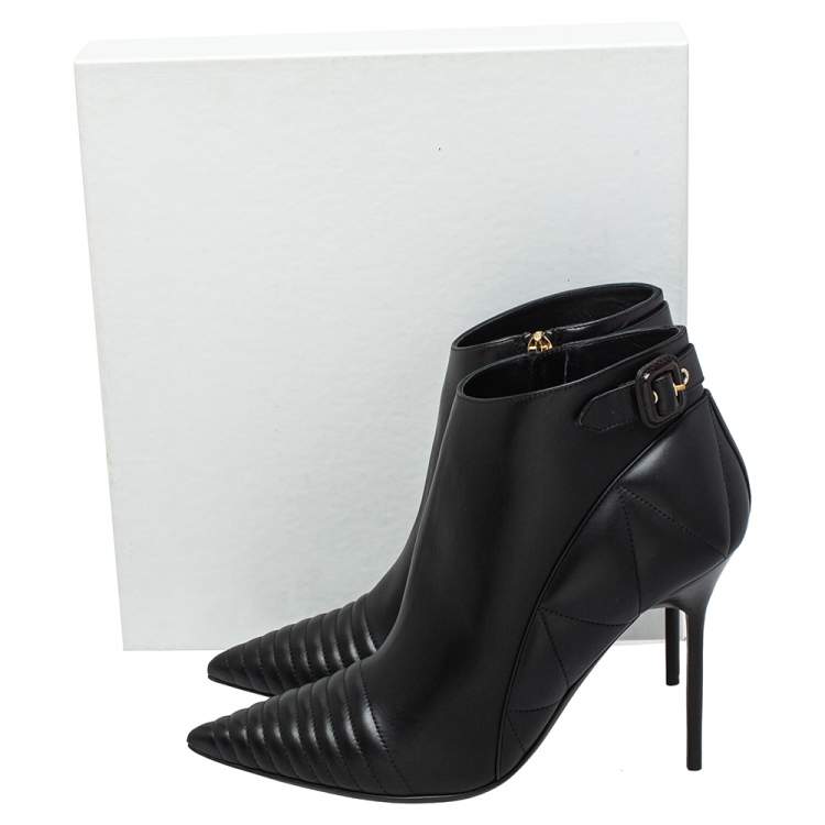 Pre Owned Burberry Black Leather Zipper Detail Ankle Boots Size 40