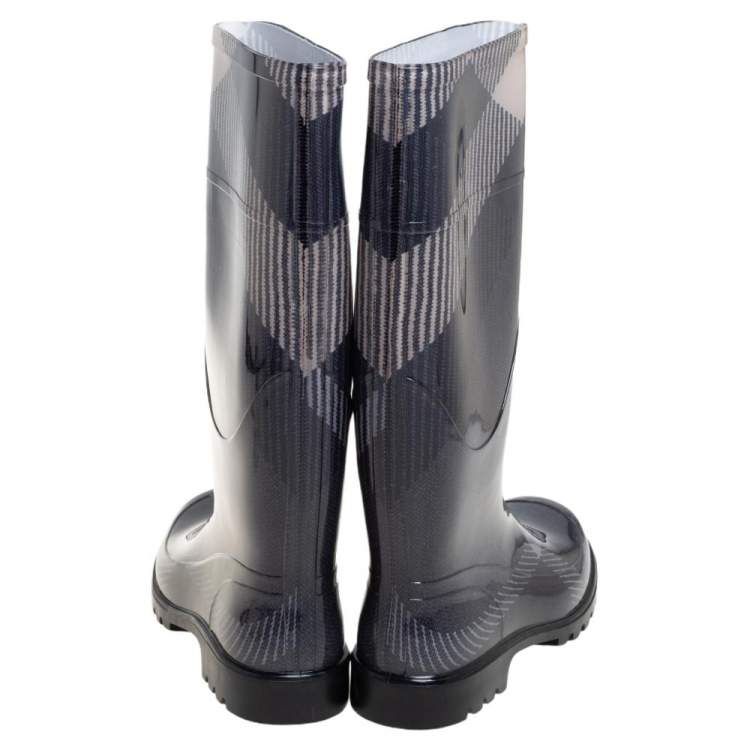 Pre Owned Burberry Beige/Green Check Rubber Rain Boots Size 38