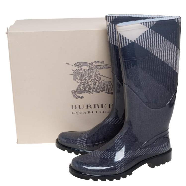 Pre Owned Burberry Beige/Green Check Rubber Rain Boots Size 38
