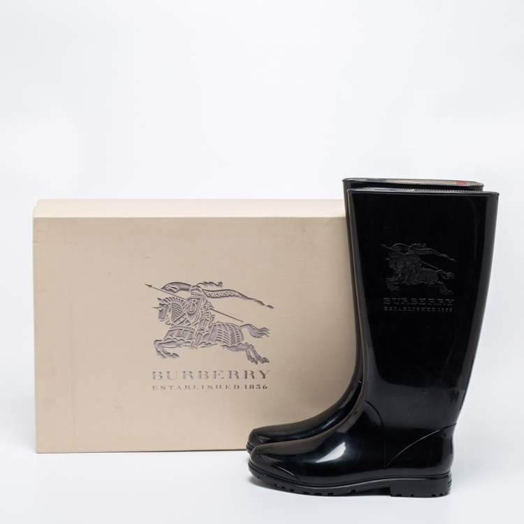 Pre Owned Burberry Black Rubber Equestrian Knight Rain Boots Size 36